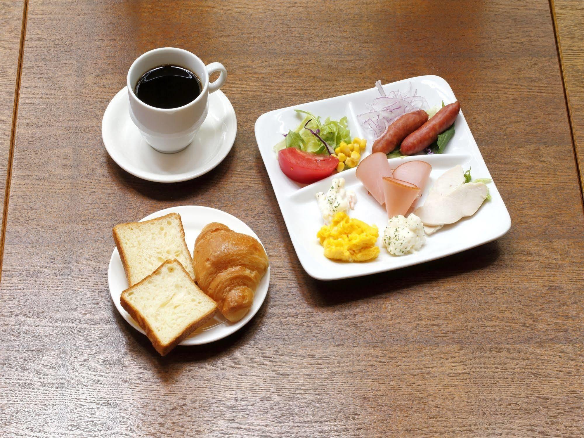 Apa Hatchobori-eki Minami Hotel